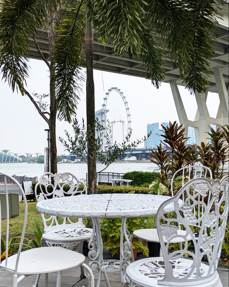 Kontiki-Restaurant-Alfresco